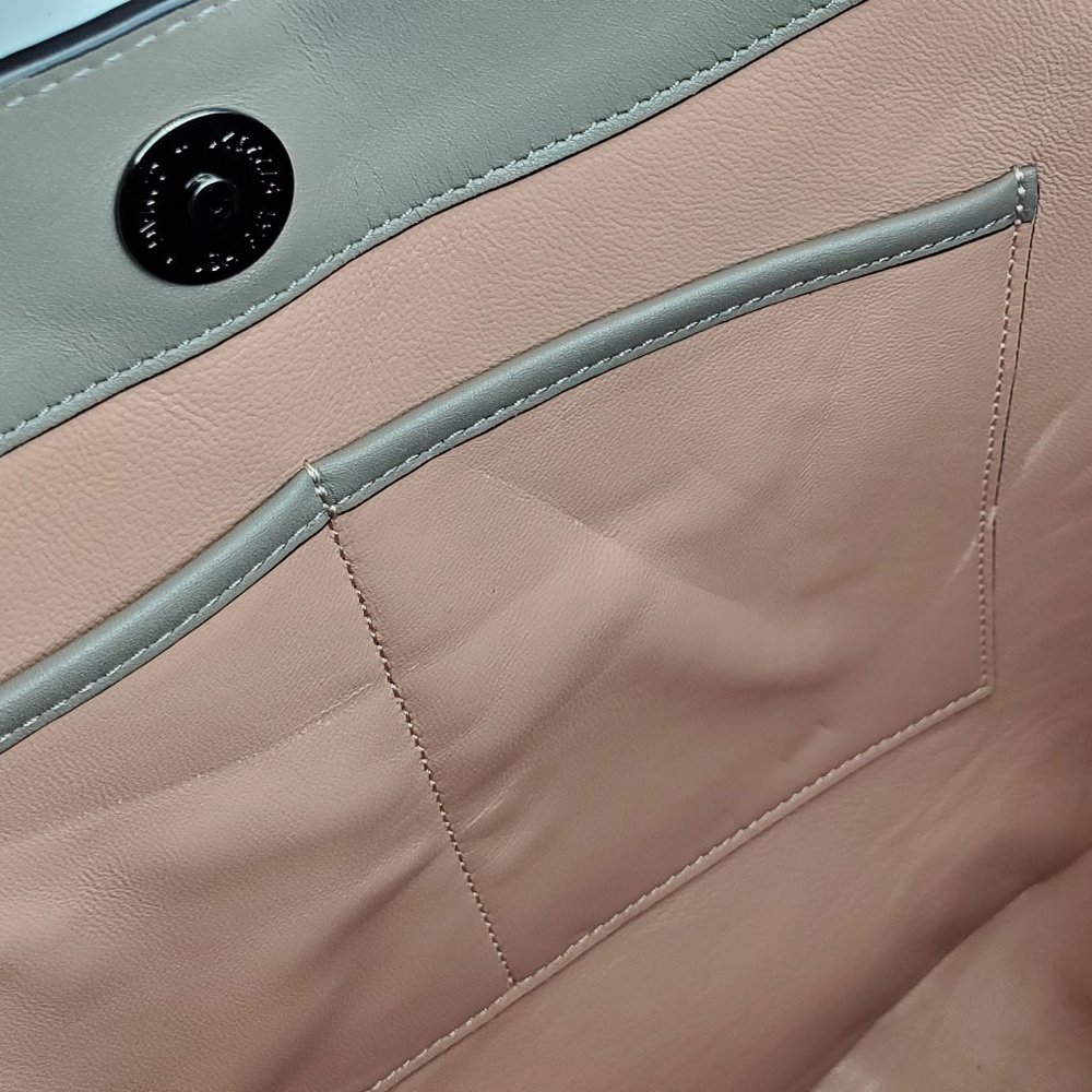 Coach Nomad Hobo Fog Glovetanned Leather - Picture 9 of 16